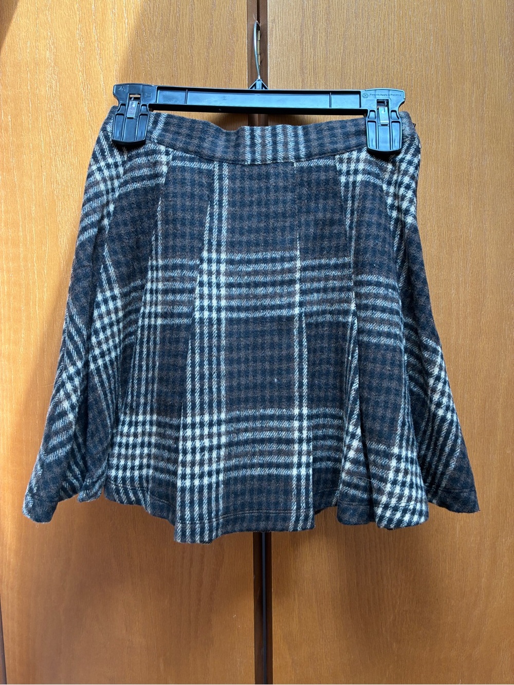 NWOT VICU Plaid A-Line Pleated Mini Skirt in Black/Brown and Cream